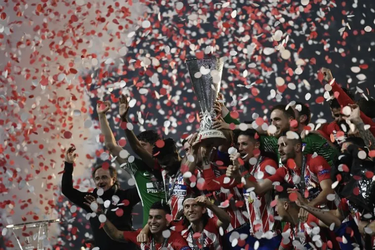 VELIKO SLAVLJE VRSALJKA I SUIGRAČA: Ove fotografije najbolji su dokaz koliko osvajanje Europske lige znači Atleticovim nogometa&scaron;ima