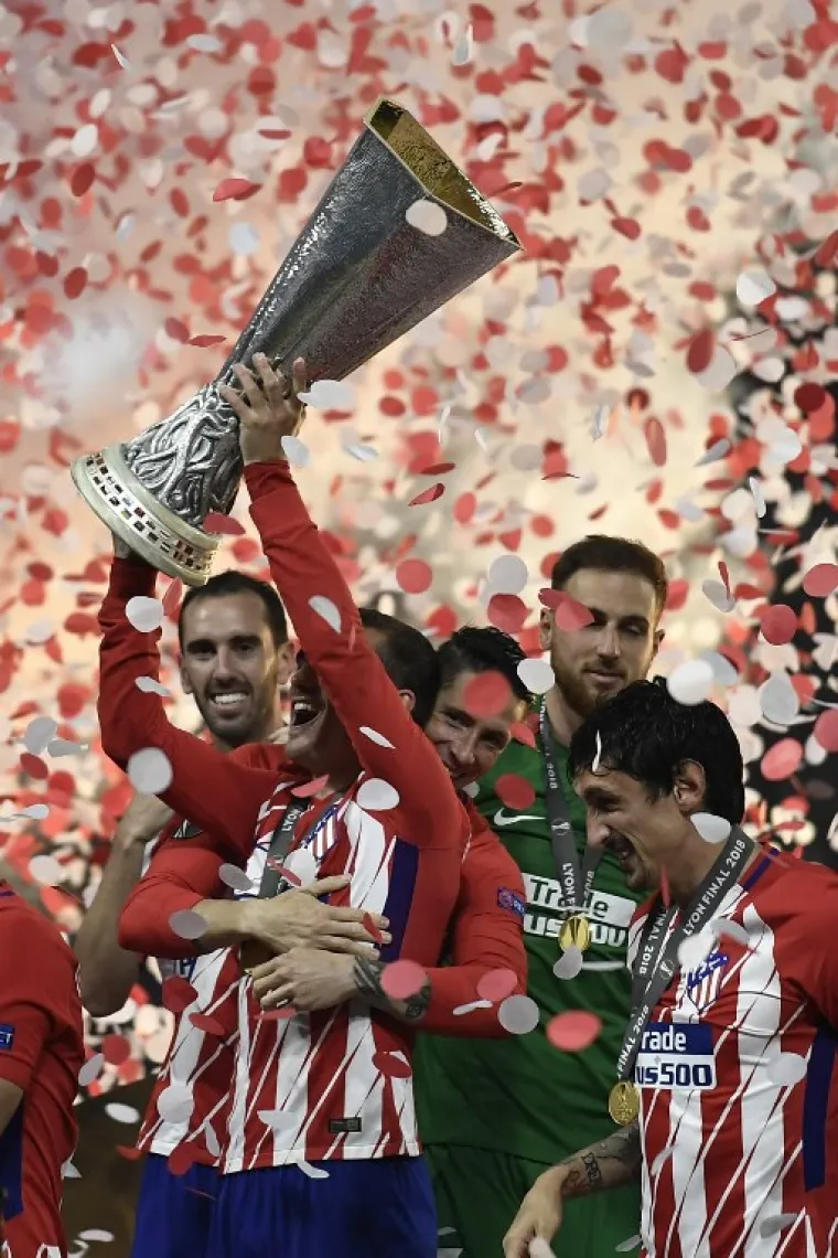 VELIKO SLAVLJE VRSALJKA I SUIGRAČA: Ove fotografije najbolji su dokaz koliko osvajanje Europske lige znači Atleticovim nogometa&scaron;ima