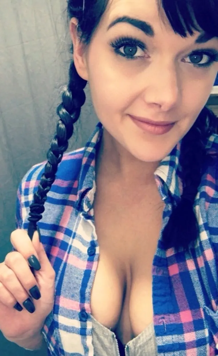 'AJDE DA  SE NE MOŽE&Scaron; OBUĆI K'O DRVOSJEČA I BITI SEKSI: Tko god im je to rekao, kolosalno je izgubio okladu