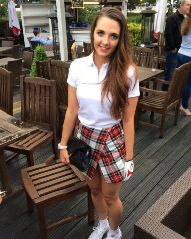 'AJDE DA  SE NE MOŽE&Scaron; OBUĆI K'O DRVOSJEČA I BITI SEKSI: Tko god im je to rekao, kolosalno je izgubio okladu