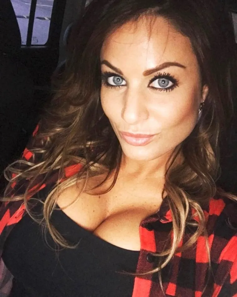 'AJDE DA  SE NE MOŽE&Scaron; OBUĆI K'O DRVOSJEČA I BITI SEKSI: Tko god im je to rekao, kolosalno je izgubio okladu