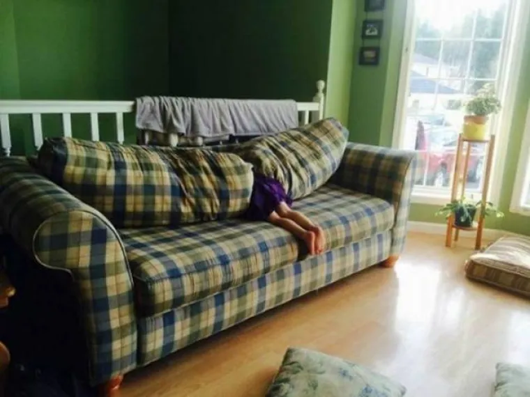 KLINCIMA UŽASNO IDE IGRANJE SKRIVAČA, ALI SU ZATO PRESLATKI: Poku&scaron;ali se sakriti, ali ba&scaron; ne razumiju igru