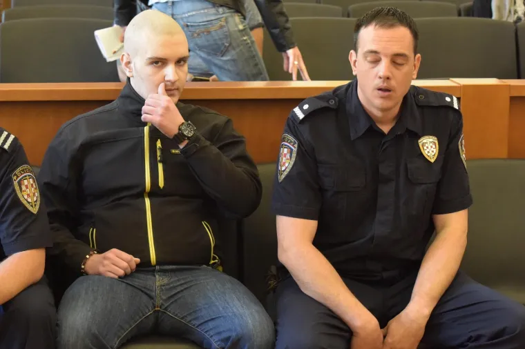 MONSTRUM KOJI JE UBIO RODITELJE DOBIO 40 GODINA ZATVORA: Evo kako je Šunjerga reagirao na presudu