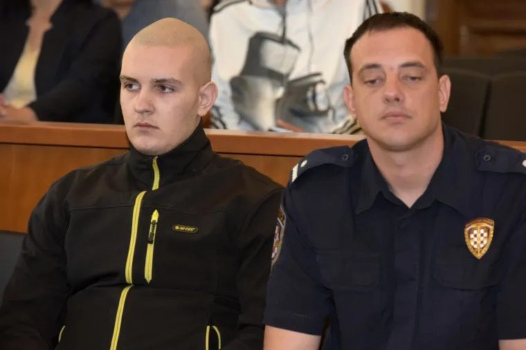 MONSTRUM KOJI JE UBIO RODITELJE DOBIO 40 GODINA ZATVORA: Evo kako je Šunjerga reagirao na presudu