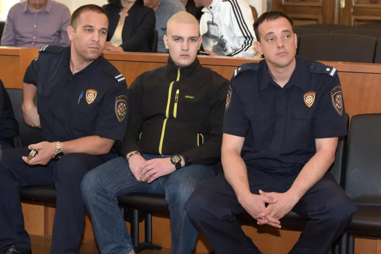 MONSTRUM KOJI JE UBIO RODITELJE DOBIO 40 GODINA ZATVORA: Evo kako je Šunjerga reagirao na presudu