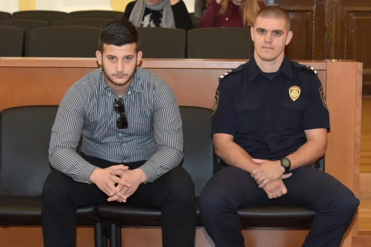 MONSTRUM KOJI JE UBIO RODITELJE DOBIO 40 GODINA ZATVORA: Evo kako je &Scaron;unjerga reagirao na presudu