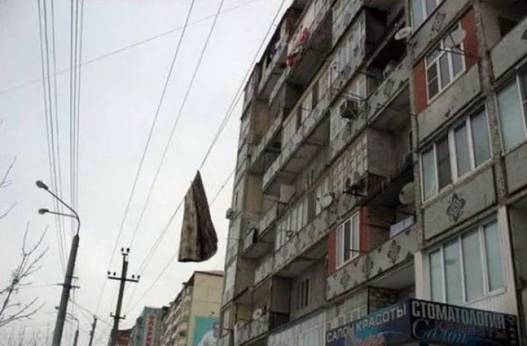 OD SVIH RUSKIH FETIŠA, OVAJ JE MOŽDA NAJBIZARNIJI: Koriste ih u svakoj prilici, a svi se pitaju zašto