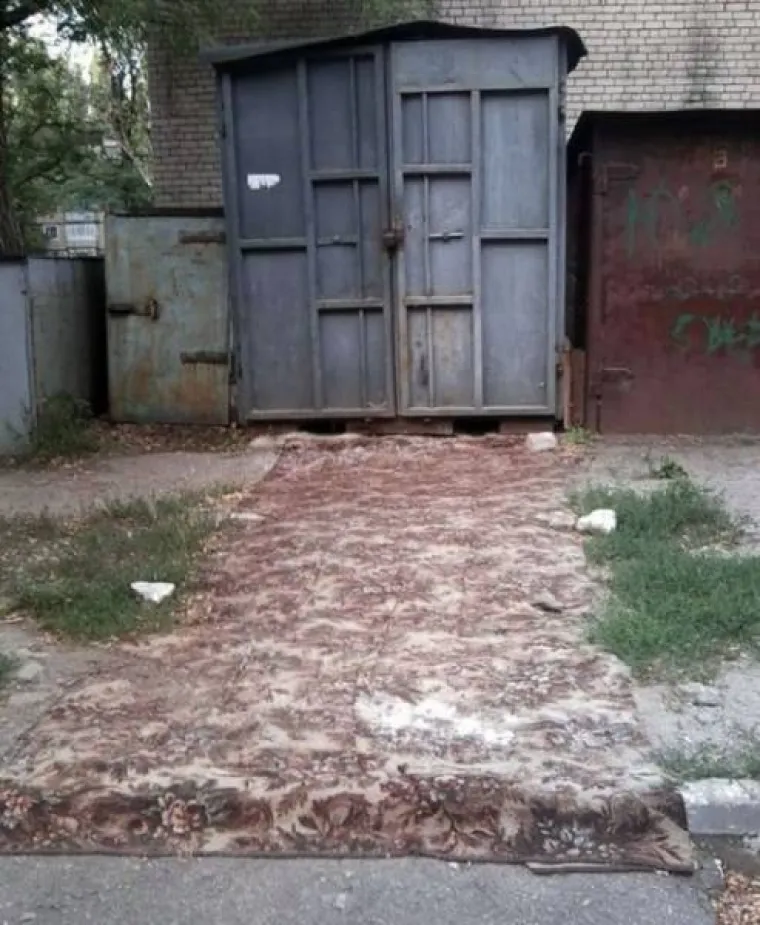 OD SVIH RUSKIH FETIŠA, OVAJ JE MOŽDA NAJBIZARNIJI: Koriste ih u svakoj prilici, a svi se pitaju zašto