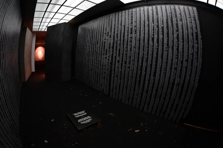 U BEOGRADU OTVORENA IZLOŽBA POSVEĆENA DIANI BUDISAVLJEVIĆ: Za&scaron;to za hrvatsku humanitarku kod nas malo tko zna?