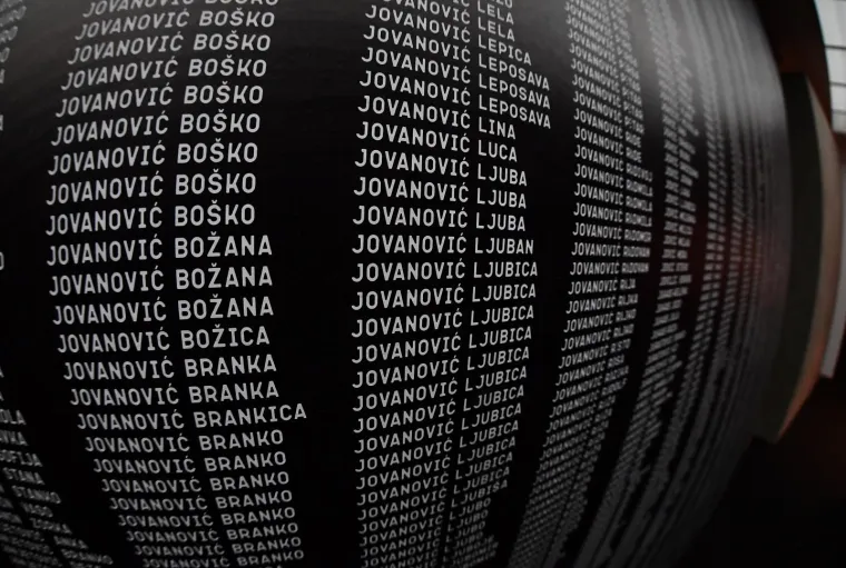 U BEOGRADU OTVORENA IZLOŽBA POSVEĆENA DIANI BUDISAVLJEVIĆ: Za&scaron;to za hrvatsku humanitarku kod nas malo tko zna?