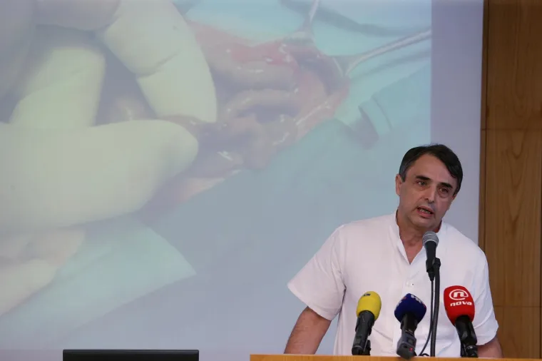 Izlazak iz bolnice najmanje bebe koja je preživjela kompleksnu abdominalnu operaciju