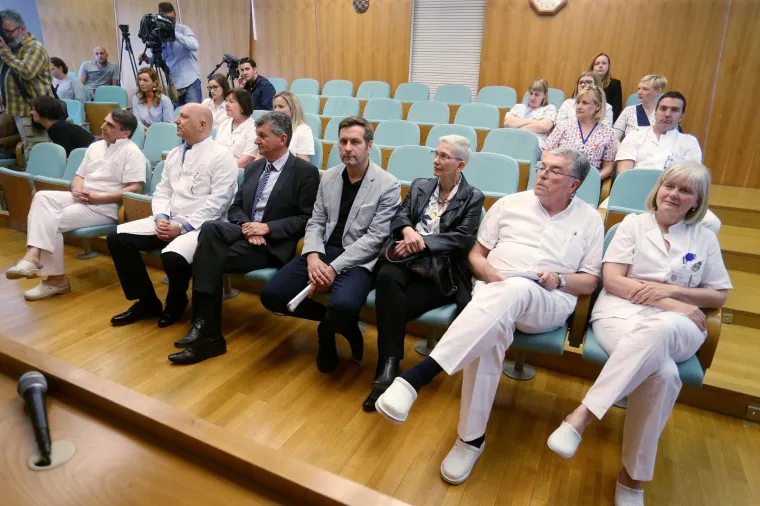 MALA MA&Scaron;A POSTALA NAJMANJA BEBA KOJA JE PREŽIVJELA TE&Scaron;KU OPERACIJU: Liječnici proslavili veliki uspjeh hrvatske medicine
