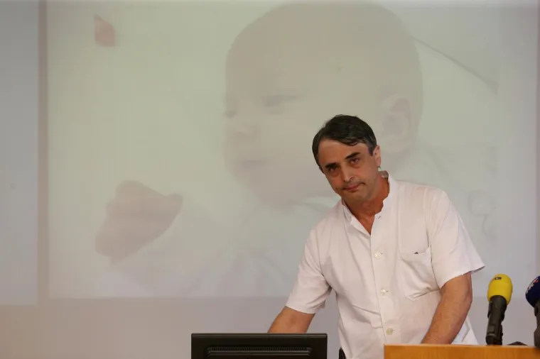 MALA MA&Scaron;A POSTALA NAJMANJA BEBA KOJA JE PREŽIVJELA TE&Scaron;KU OPERACIJU: Liječnici proslavili veliki uspjeh hrvatske medicine
