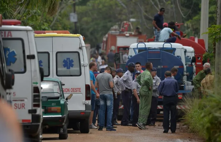 Radio Habana Cuba javlja da se zrakoplov sru&scaron;io na autocestu između Boyerosa i Havane, u blizini aerodroma.
