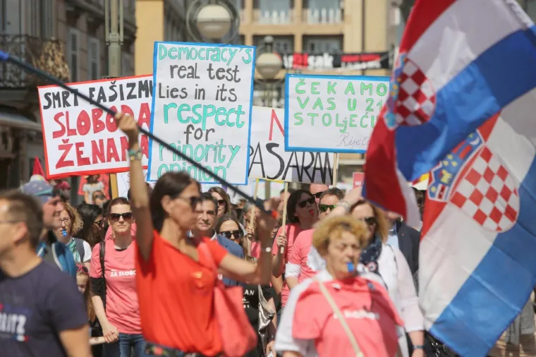 'Za različitost, za ljubav': prosvjedni skup u Rijeci 'Hod za slobodu' protivi se ograničavanju prava