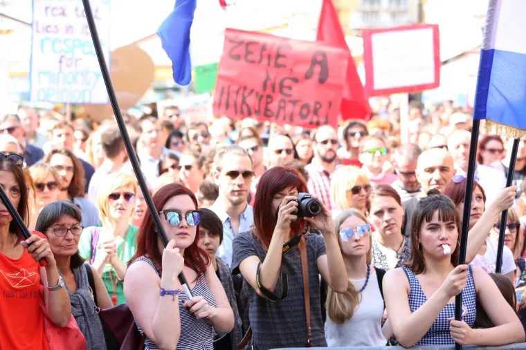 'Za različitost, za ljubav': prosvjedni skup u Rijeci 'Hod za slobodu' protivi se ograničavanju prava