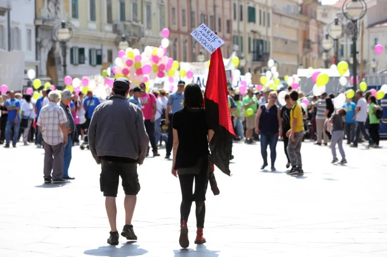 'Za različitost, za ljubav': prosvjedni skup u Rijeci 'Hod za slobodu' protivi se ograničavanju prava