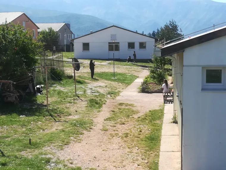 Izbjeglički kamp Salakovac: oko 300 izbjeglica koji su jučer pristigli iz Sarajeva zbrinuti