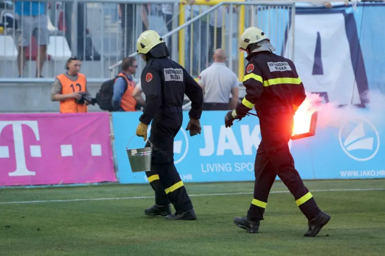 BORBA ZA DRUGO MJESTO: Rijeka protiv Hajduka na krcatoj Rujevici