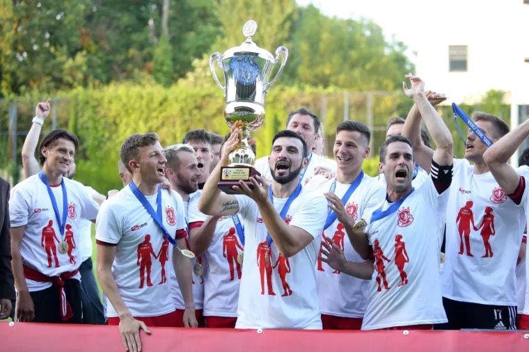 GORICA PROSLAVILA ULAZAK U PRVU LIGU: Osvojili Drugu ligu sa samo bodom više od Varaždina i Dinama II