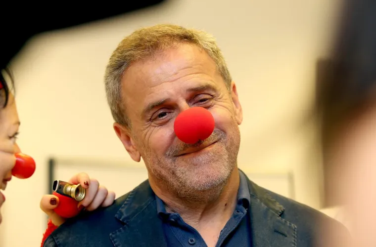 POLITIČARI U IZDANJIMA U KOJIMA NE BI HTJELI DA IH VIDITE: I oni su samo ljudi...