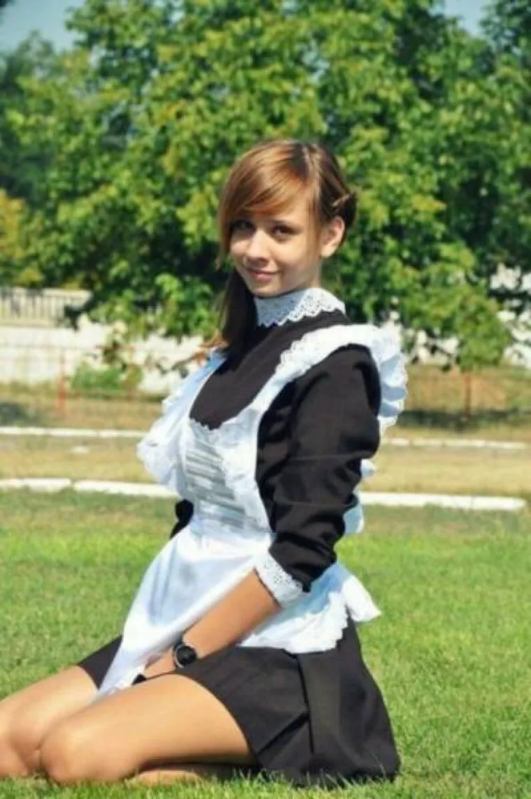 RUSKA NORIJADA IZGLEDA MALO DRUGAČIJE: Maturantice pokazale svoje haljine, uočavate li sličnost?