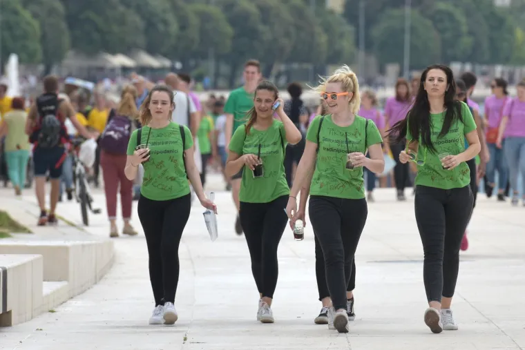 Veliki foto izvje&scaron;taj: pogledajte kako su maturanti proslavili zadnji dan diljem Hrvatske
