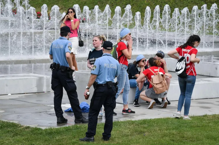 Veliki foto izvje&scaron;taj: pogledajte kako su maturanti proslavili zadnji dan diljem Hrvatske