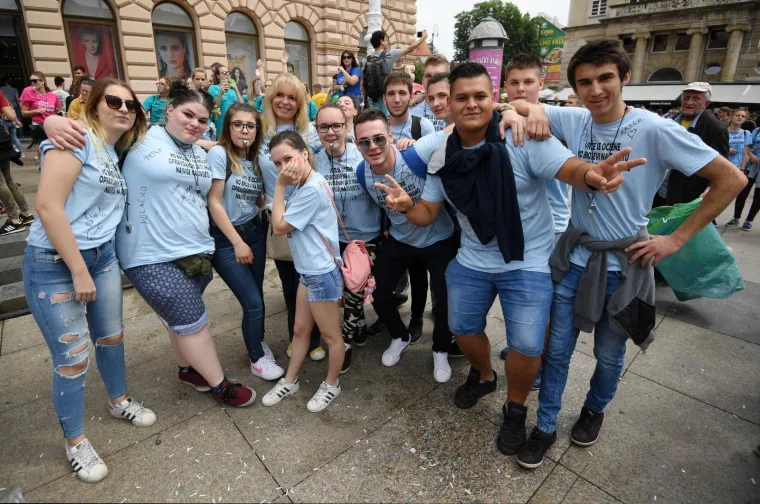 Veliki foto izvje&scaron;taj: pogledajte kako su maturanti proslavili zadnji dan diljem Hrvatske