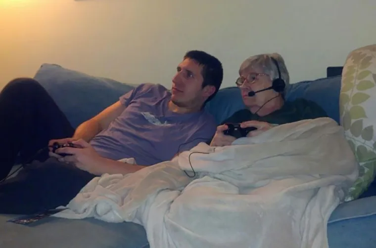 Starost mudrost ili ludost? Unuci podijelili zgode i nezgode sa svojim djedovima i bakama