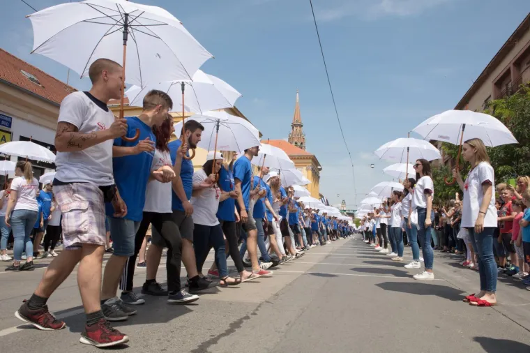 Plesanjem Quadrille maturanti obilježili posljednji dan srednje &scaron;kole u Osijeku