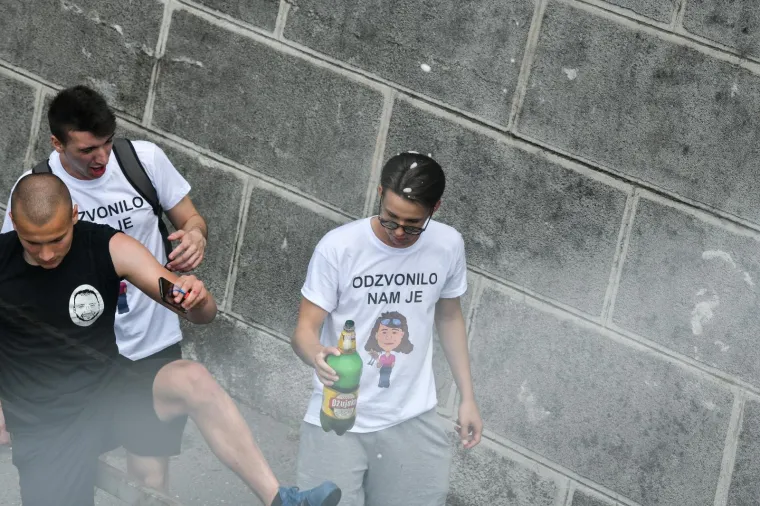 Okupljanje maturanata na Trgu bana Jelačića u Zagrebu