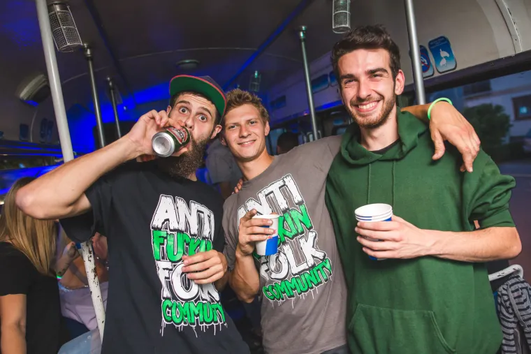 Ekipa Pannonian Challenge sugrađanima predstavila tematski oslikani tramvaj povodom svoje devetnaeste obljetnice