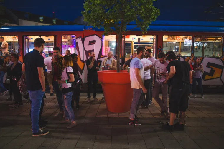 Ekipa Pannonian Challenge sugrađanima predstavila tematski oslikani tramvaj povodom svoje devetnaeste obljetnice