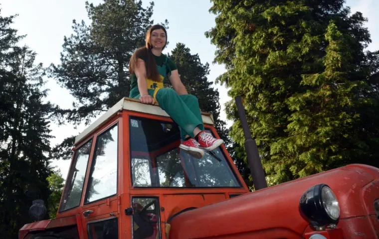 MATURANTI SLAVE ZADNJI DAN NASTAVE: Pogledajte fotografije po gradovima