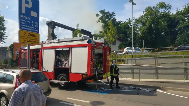 Požar na Tre&scaron;njevci: Vatrogasci brzom reakcijom ugasili vatru