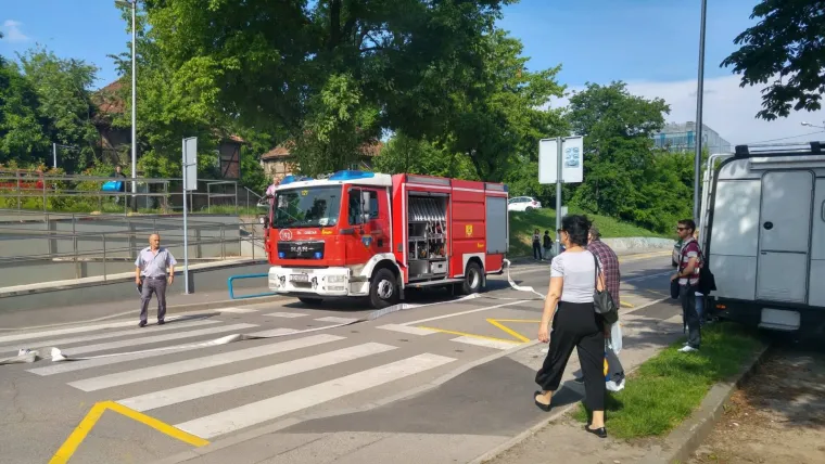 Požar na Tre&scaron;njevci: Vatrogasci brzom reakcijom ugasili vatru