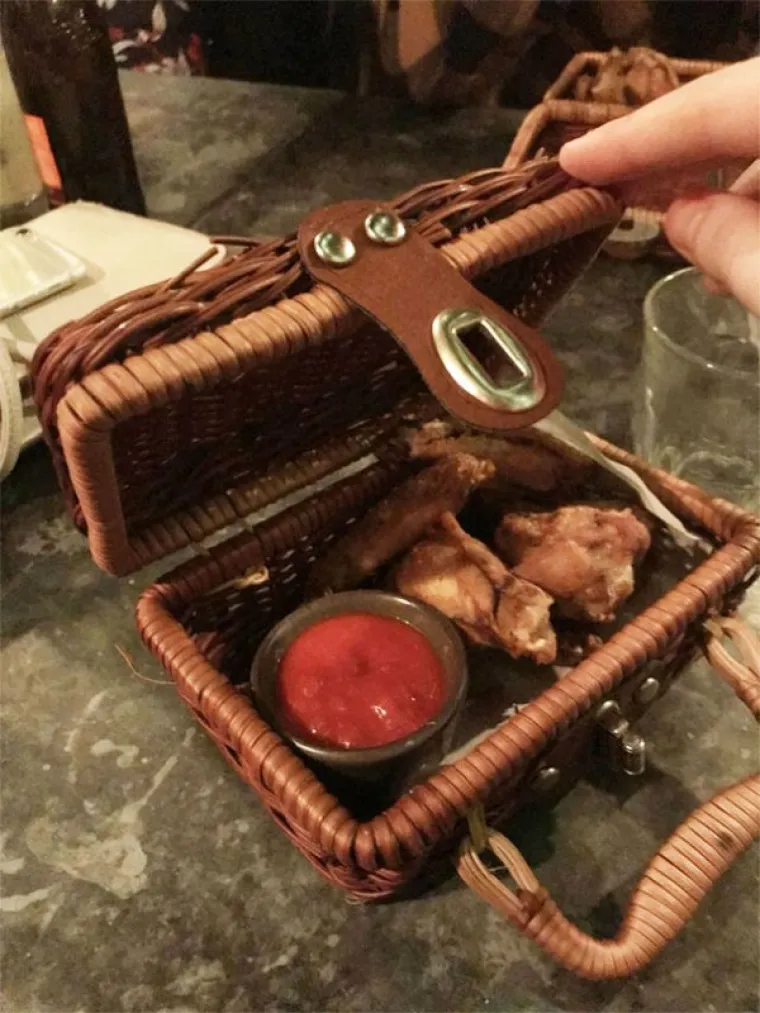 MODERNI RESTORANI MOGU POTPUNO UNIŠTITI APETIT: Umjesto korištenja tanjura, izmišljaju toplu vodu