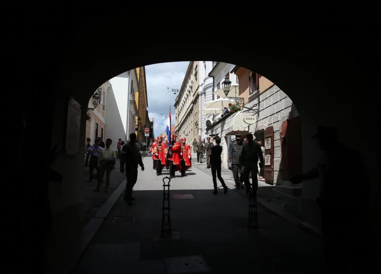 Počasno za&scaron;titna bojna održala prikaz ceremonijalnih radnji na Trgu bana Jelačića