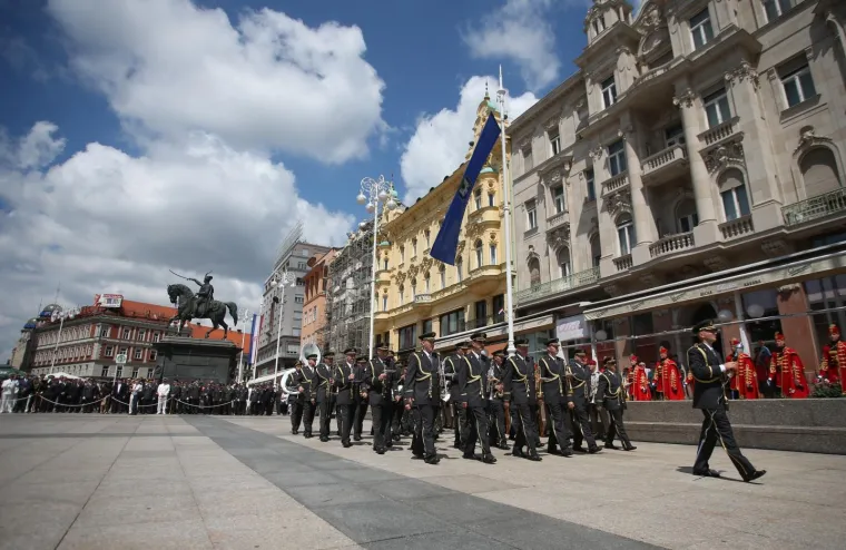 Počasno za&scaron;titna bojna održala prikaz ceremonijalnih radnji na Trgu bana Jelačića