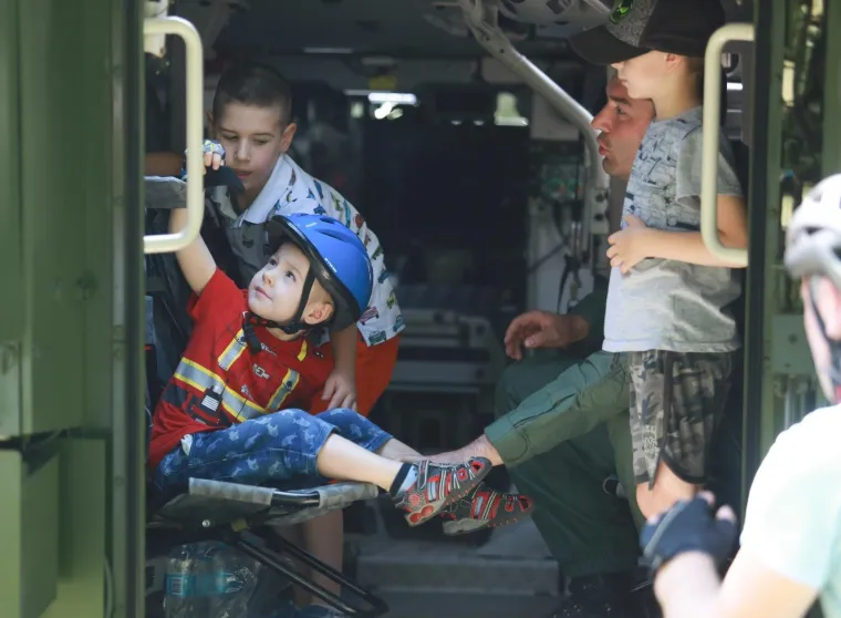 Pi&scaron;tolji, pu&scaron;ke, rakete, helikopteri, radari...pogledajte &scaron;to je sve Hrvatska vojska prezentirala na Jarunu