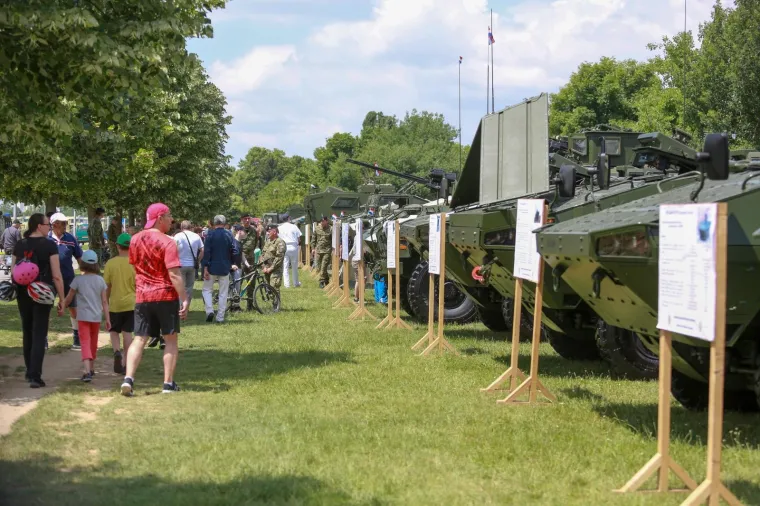 Pi&scaron;tolji, pu&scaron;ke, rakete, helikopteri, radari...pogledajte &scaron;to je sve Hrvatska vojska prezentirala na Jarunu