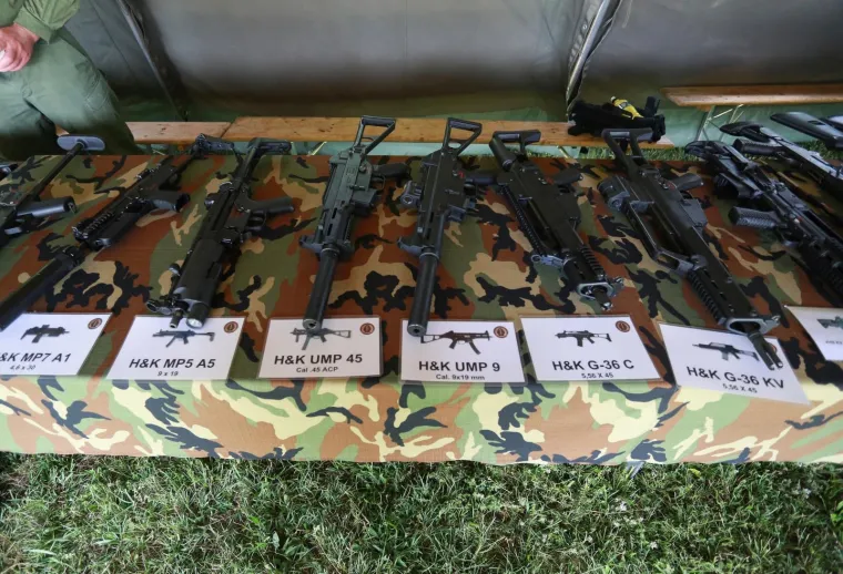 Pi&scaron;tolji, pu&scaron;ke, rakete, helikopteri, radari...pogledajte &scaron;to je sve Hrvatska vojska prezentirala na Jarunu