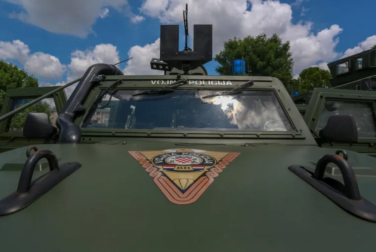 Pi&scaron;tolji, pu&scaron;ke, rakete, helikopteri, radari...pogledajte &scaron;to je sve Hrvatska vojska prezentirala na Jarunu