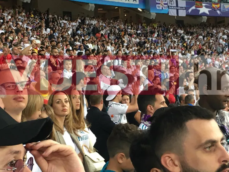 Svoje jače polovice Vanja Modrić i Izabel Kovačić pratile su sa tribina. Veliku pobjedu Reala Luka i Mateo proslavili su i sa svojim suprugama po koje su kasnije došli na tribine.
