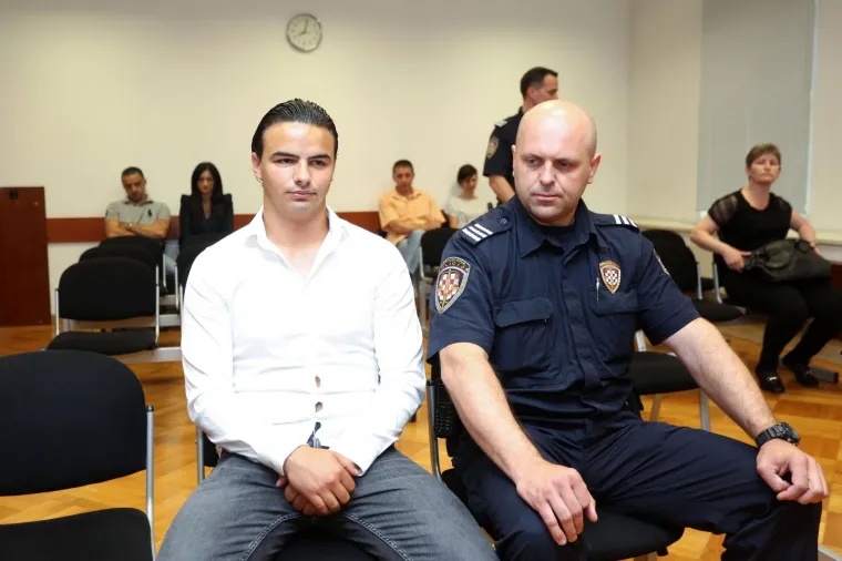 Kod sutkinje Ane Kovačević počelo suđenje Davidu Kom&scaron;iću, Arjanu Rexhepiju, Armendu Rexhepiju te Filipu Filipoviću zbog protupravnog oduzimanja slobode i o&scaron;tećenje tuđe stvari.