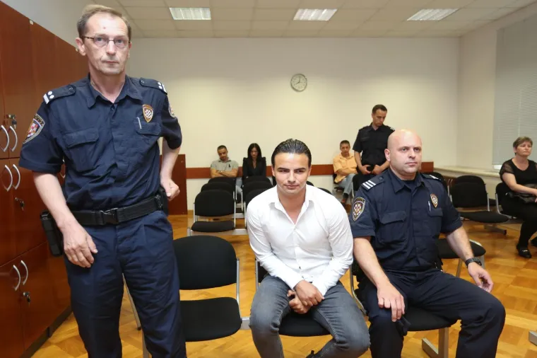 Kod sutkinje Ane Kovačević počelo suđenje Davidu Kom&scaron;iću, Arjanu Rexhepiju, Armendu Rexhepiju te Filipu Filipoviću zbog protupravnog oduzimanja slobode i o&scaron;tećenje tuđe stvari.