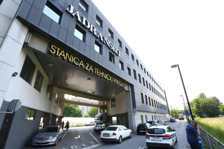 Kamion pregazio pje&scaron;aka na stanici za tehnički pregled Euro zagreb u Remetincu