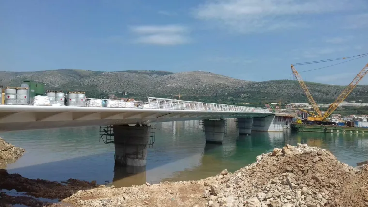 Čiovski most polako poprima zavr&scaron;ni izgled, ali na nekim dijelovima ima jo&scaron; puno posla