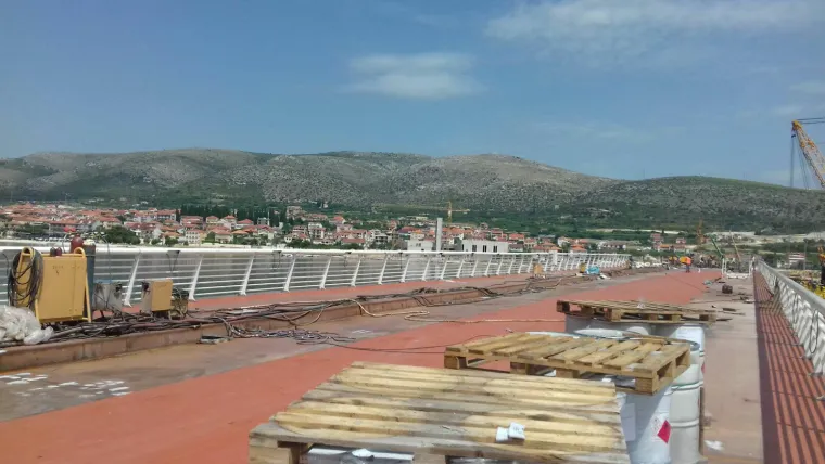 Čiovski most polako poprima zavr&scaron;ni izgled, ali na nekim dijelovima ima jo&scaron; puno posla
